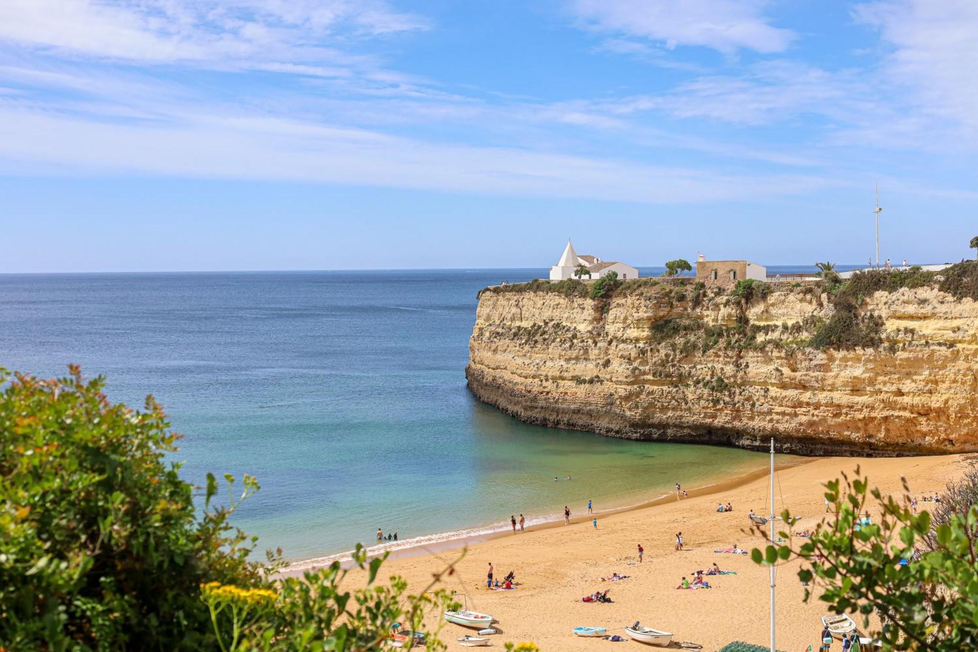 Apartment With 2 Bedrooms, 2M To The Beach Armacao de Pera Exterior photo