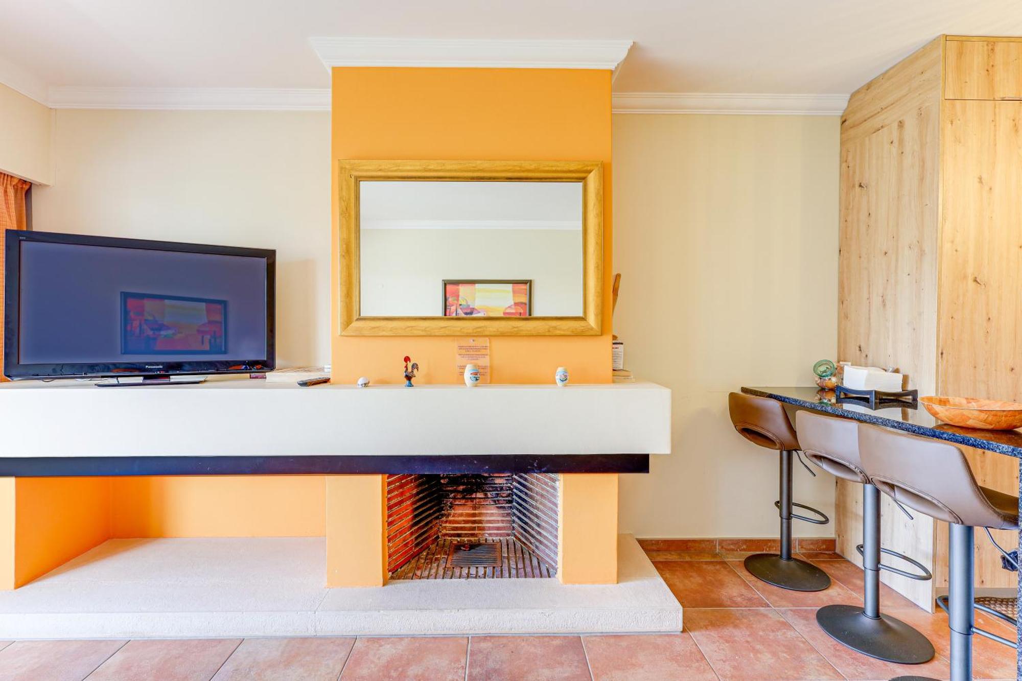 Apartment With 2 Bedrooms, 2M To The Beach Armacao de Pera Exterior photo