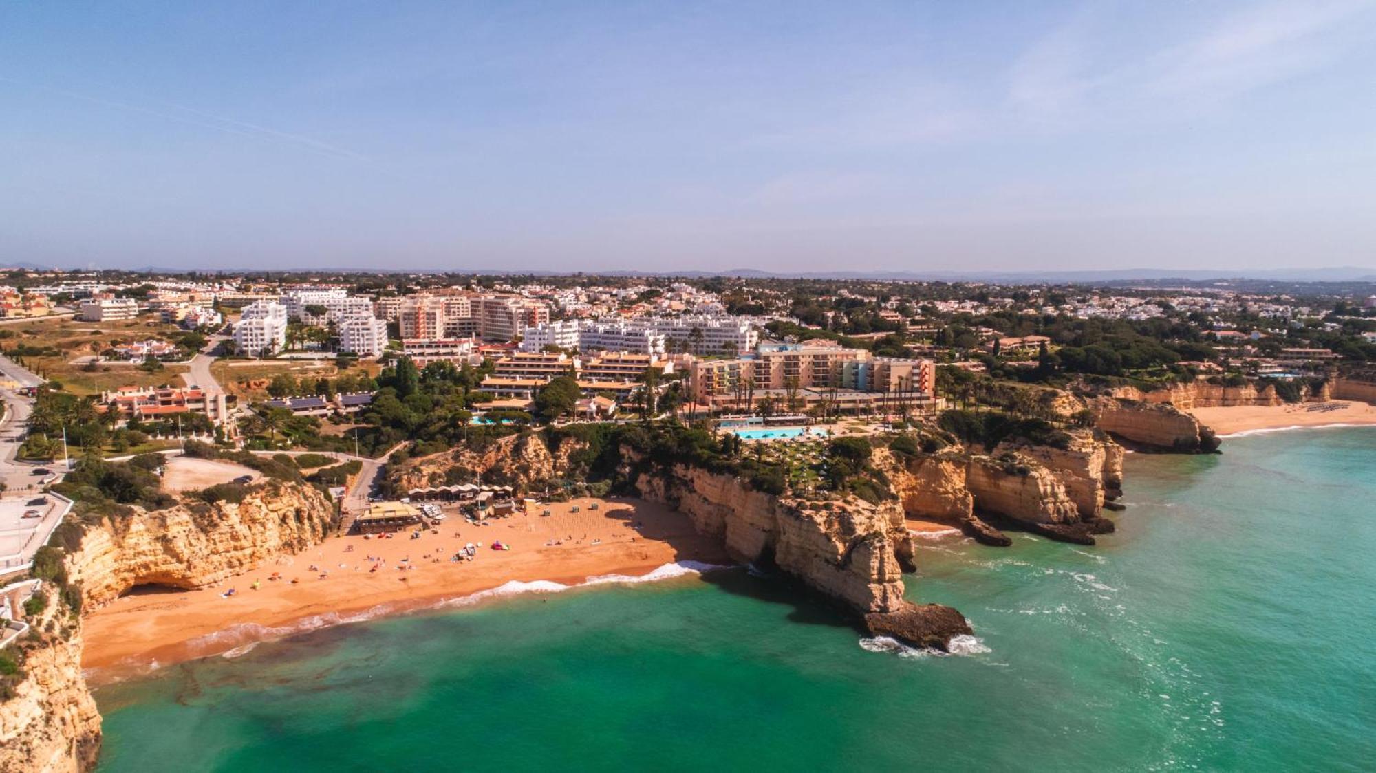 Apartment With 2 Bedrooms, 2M To The Beach Armacao de Pera Exterior photo