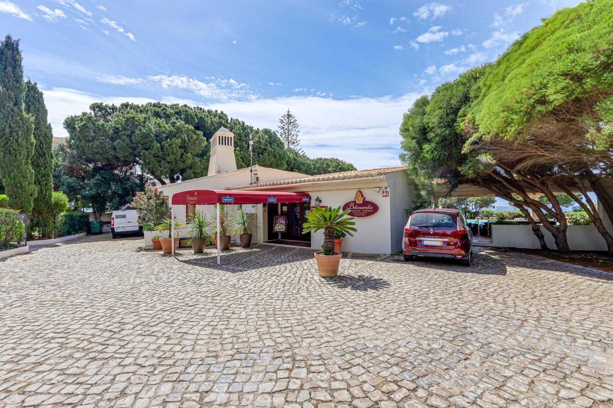 Apartment With 2 Bedrooms, 2M To The Beach Armacao de Pera Exterior photo